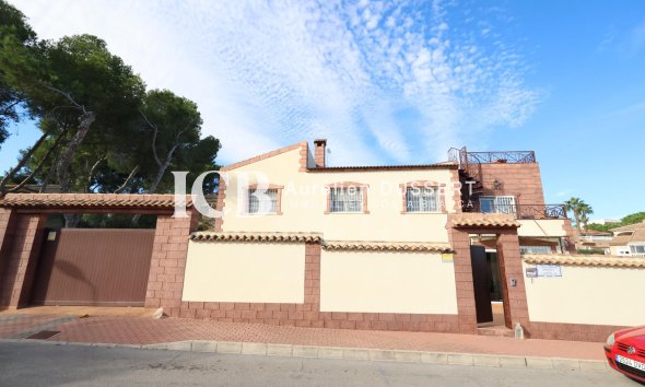 Revente - Maison individuelle -
Los Balcones - Torrevieja