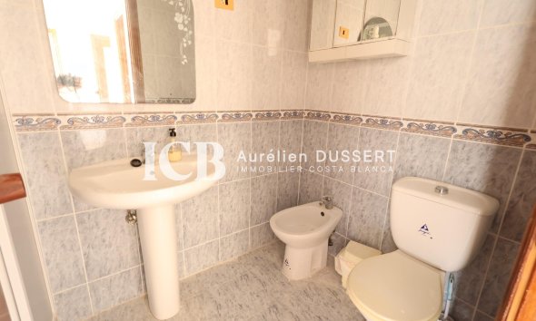 Revente - Appartement -
Punta Prima - Torrevieja