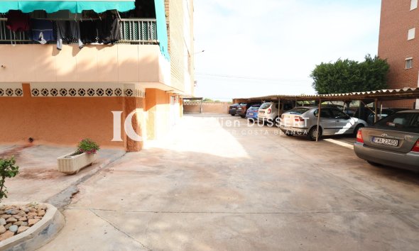 Revente - Appartement -
Punta Prima - Torrevieja