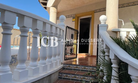 Revente - Maison individuelle -
Orihuela Costa - Playa Flamenca