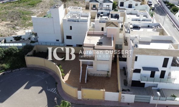 Revente - Maison individuelle -
Orihuela Costa - Las Filipinas