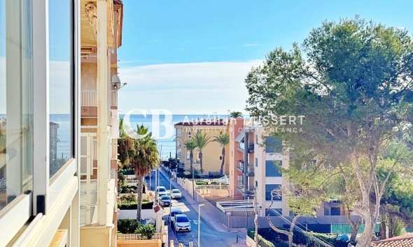 Revente - Appartement -
Punta Prima - Torrevieja