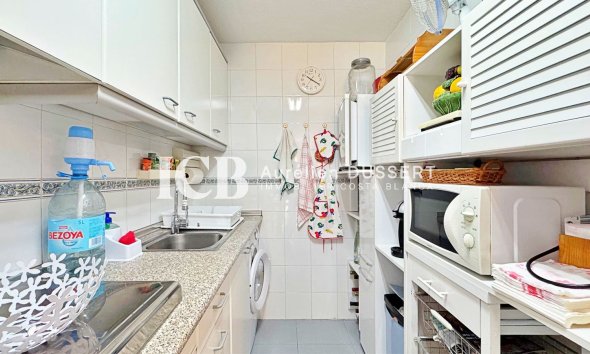 Revente - Appartement -
Punta Prima - Torrevieja