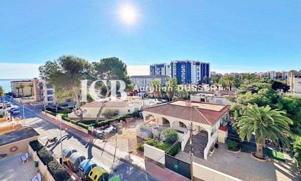 Revente - Appartement -
Punta Prima - Torrevieja