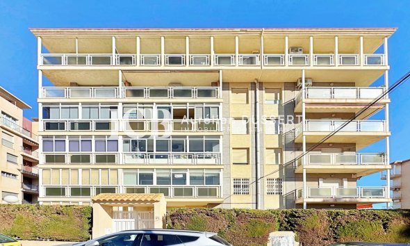 Revente - Appartement -
Punta Prima - Torrevieja