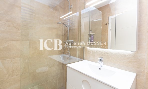 Revente - Maison mitoyenne -
Orihuela Costa - La Zenia