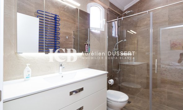 Revente - Maison mitoyenne -
Orihuela Costa - La Zenia