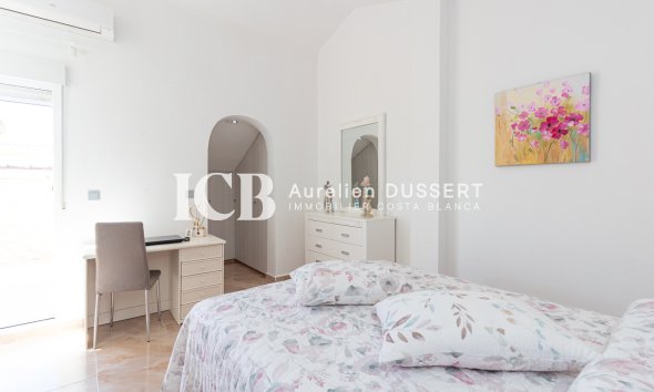 Revente - Maison mitoyenne -
Orihuela Costa - La Zenia