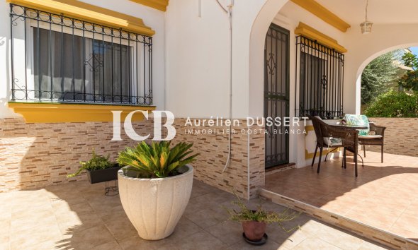 Revente - Maison mitoyenne -
Orihuela Costa - La Zenia