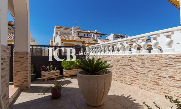 Revente - Maison mitoyenne -
Orihuela Costa - La Zenia