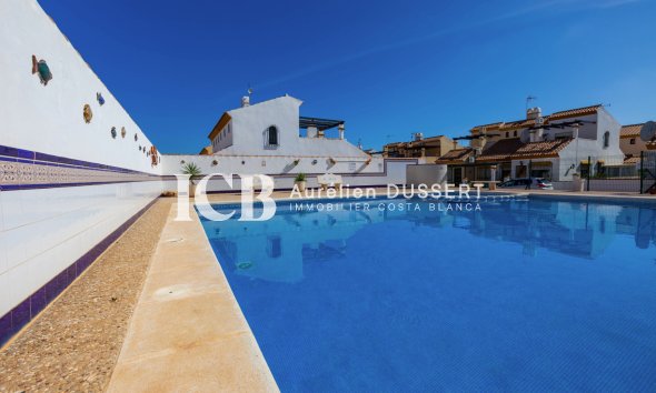 Revente - Maison mitoyenne -
Orihuela Costa - La Zenia