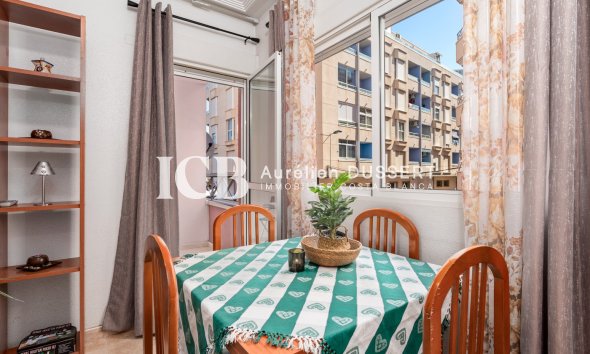 Revente - Appartement -
Torrevieja - Parque las naciones