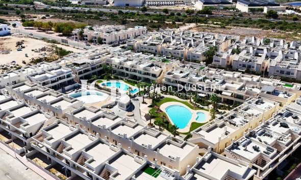 Revente - Appartement -
Torrevieja - La veleta