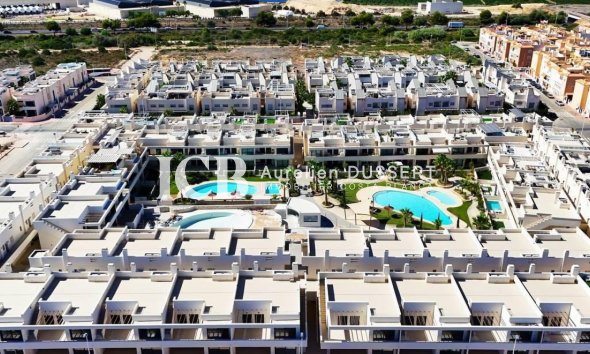 Revente - Appartement -
Torrevieja - La veleta