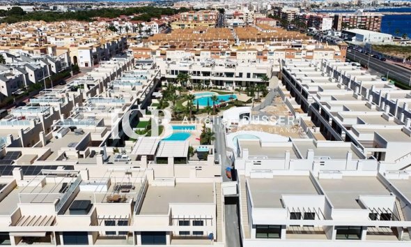 Revente - Appartement -
Torrevieja - La veleta