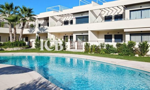 Revente - Appartement -
Torrevieja - La veleta