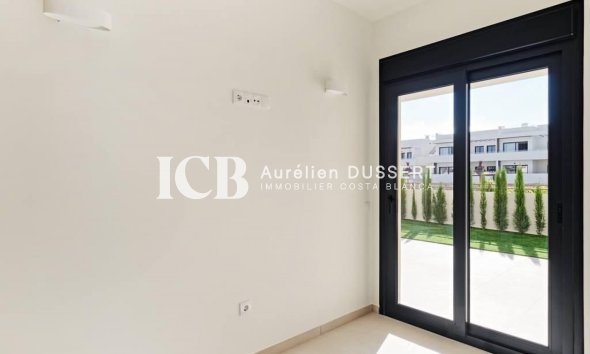 Revente - Appartement -
Torrevieja - La veleta