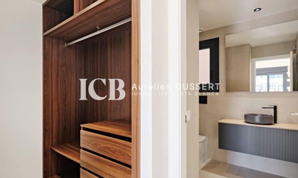 Revente - Appartement -
Torrevieja - La veleta