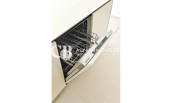 Revente - Appartement -
Torrevieja - La veleta