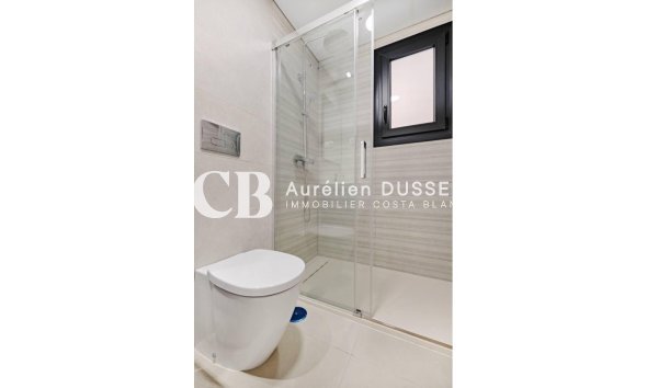 Revente - Appartement -
Torrevieja - La veleta