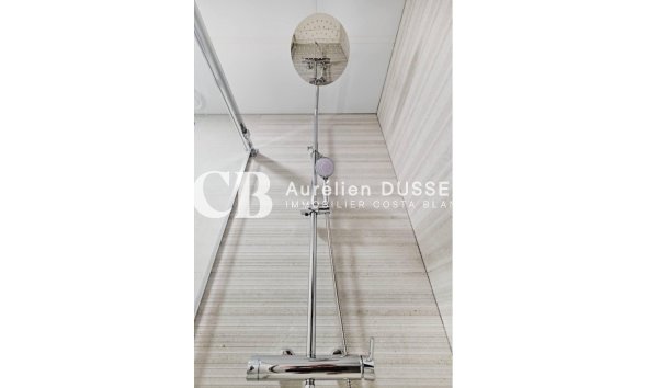 Revente - Appartement -
Torrevieja - La veleta