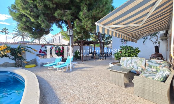 Revente - Maison individuelle -
Orihuela Costa - Cabo Roig