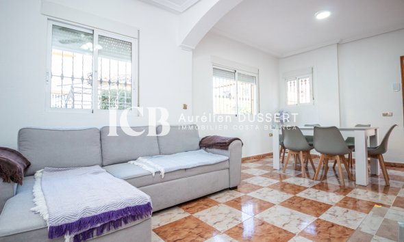 Revente - Maison mitoyenne -
Orihuela Costa - La Zenia