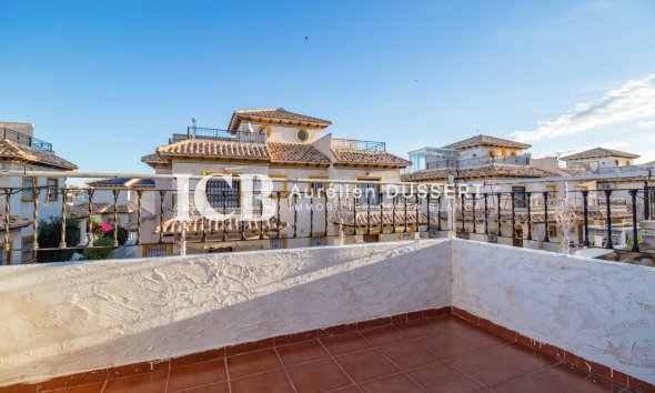 Revente - Maison mitoyenne -
Orihuela Costa - La Zenia