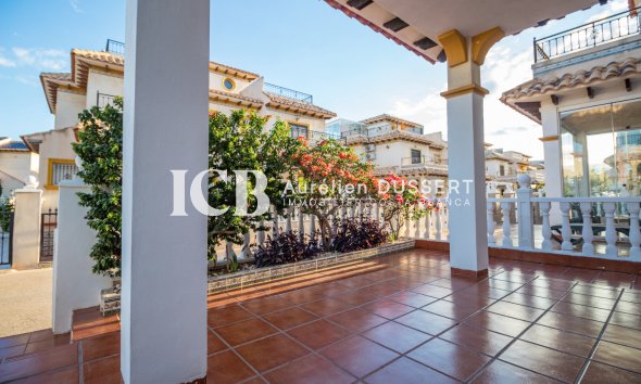 Revente - Maison mitoyenne -
Orihuela Costa - La Zenia