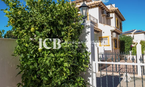 Revente - Maison mitoyenne -
Orihuela Costa - La Zenia
