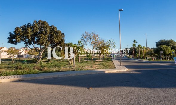 Revente - Maison mitoyenne -
Orihuela Costa - La Zenia