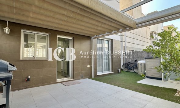 Revente - Maison individuelle -
Orihuela Costa - Villamartín