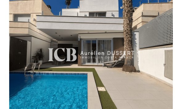 Revente - Maison individuelle -
Orihuela Costa - Villamartín