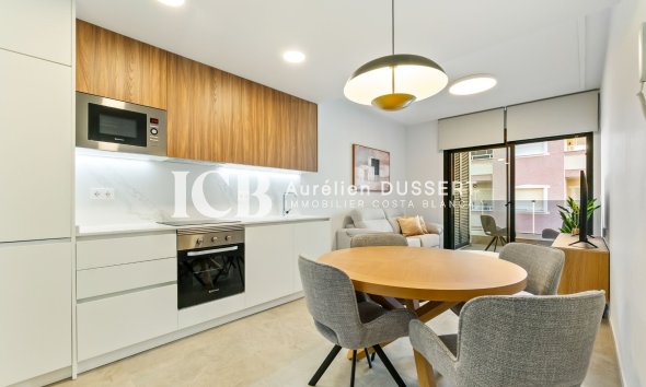 Revente - Appartement -
Torrevieja - Centro