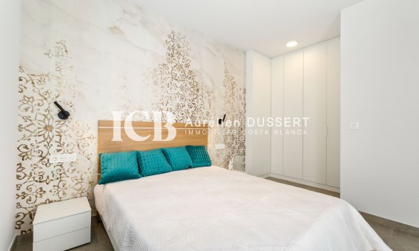 Revente - Appartement -
Torrevieja - Centro