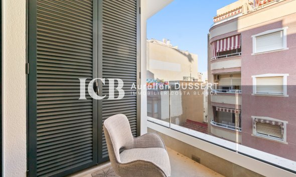 Revente - Appartement -
Torrevieja - Centro