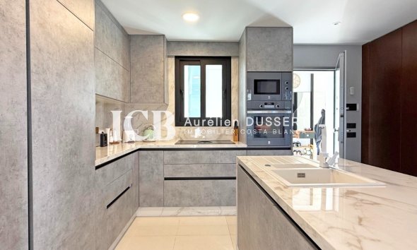 Revente - Maison individuelle -
Orihuela Costa - Villamartín