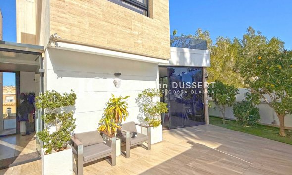 Revente - Maison individuelle -
Orihuela Costa - Villamartín