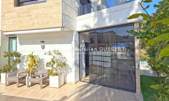 Revente - Maison individuelle -
Orihuela Costa - Villamartín