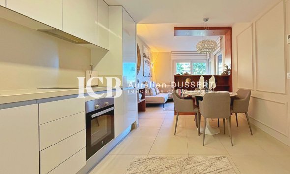 Revente - Appartement -
Punta Prima - Torrevieja