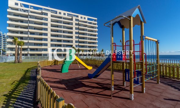 Revente - Appartement -
Punta Prima - Torrevieja