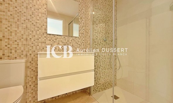 Revente - Appartement -
Punta Prima - Torrevieja