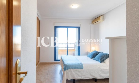 Revente - Appartement -
Torrevieja - Centro