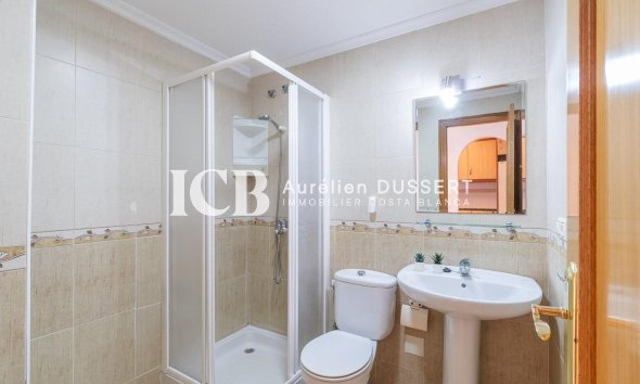 Revente - Appartement -
Torrevieja - Centro