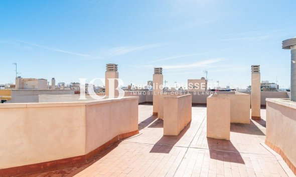 Revente - Appartement -
Torrevieja - Centro