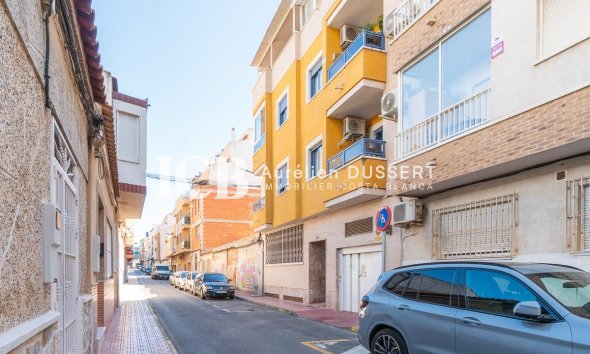 Revente - Appartement -
Torrevieja - Centro
