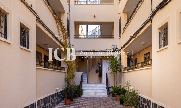 Revente - Appartement -
Torrevieja - La siesta