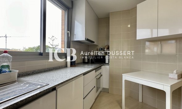 Revente - Appartement -
San Miguel de Salinas - Centro