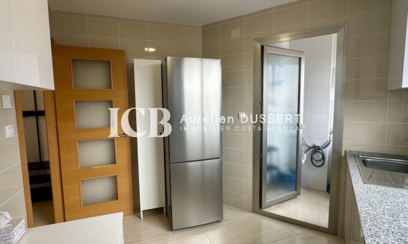 Revente - Appartement -
San Miguel de Salinas - Centro