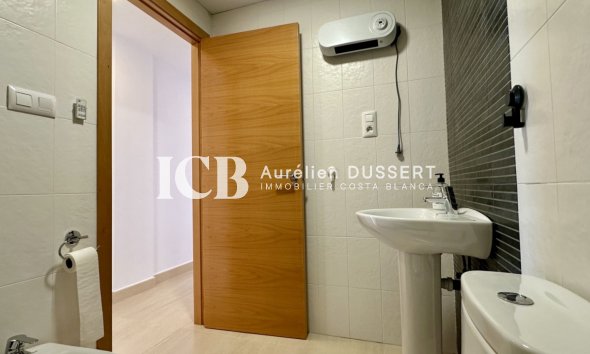 Revente - Appartement -
San Miguel de Salinas - Centro